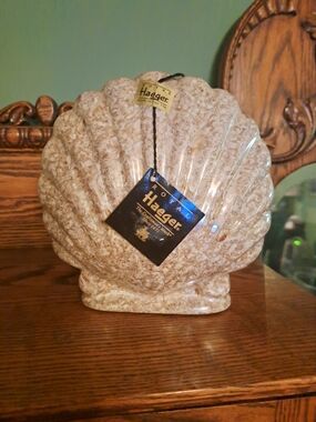 Haeger Seashell Art Pottery 1999 Vase